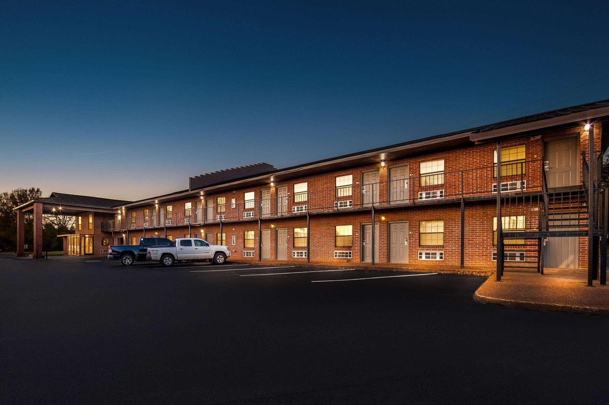 Days Inn By Wyndham Brownsville Exterior foto
